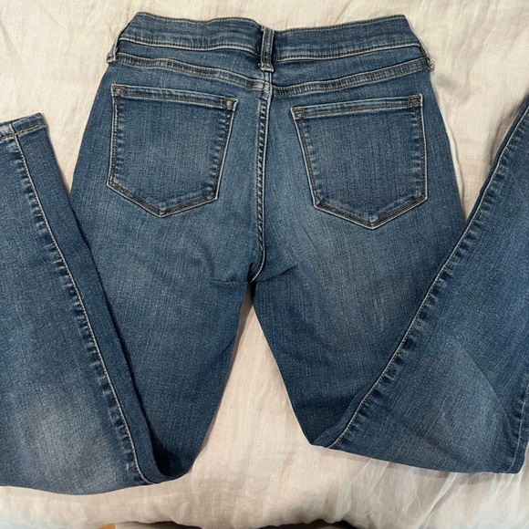 Banana Republic Sculpt Skinny Jeans - Picture 3 of 3